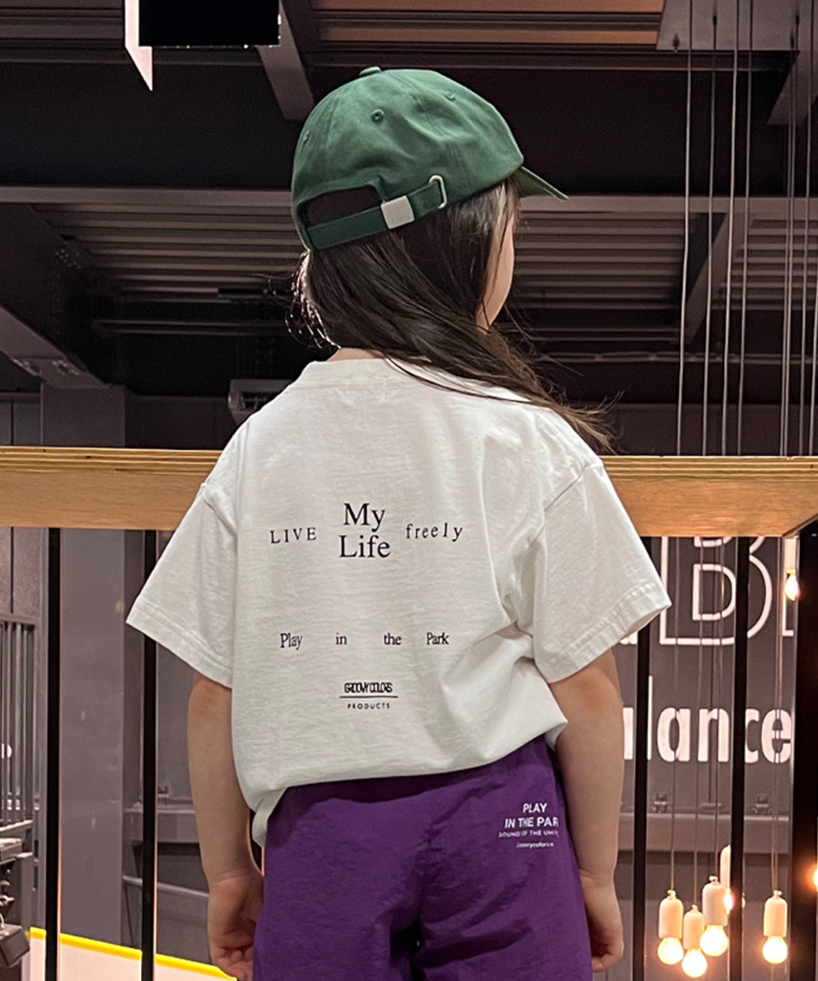ART APPLE Tee