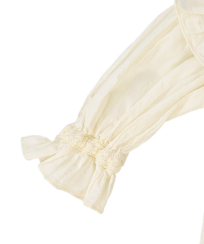 Loan Lacy Blouse