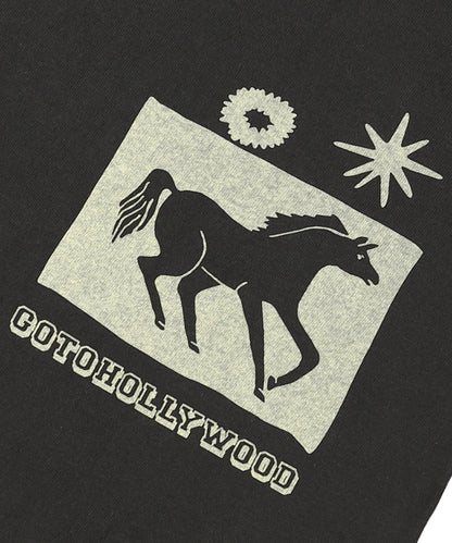Souvenior Amulet Tee