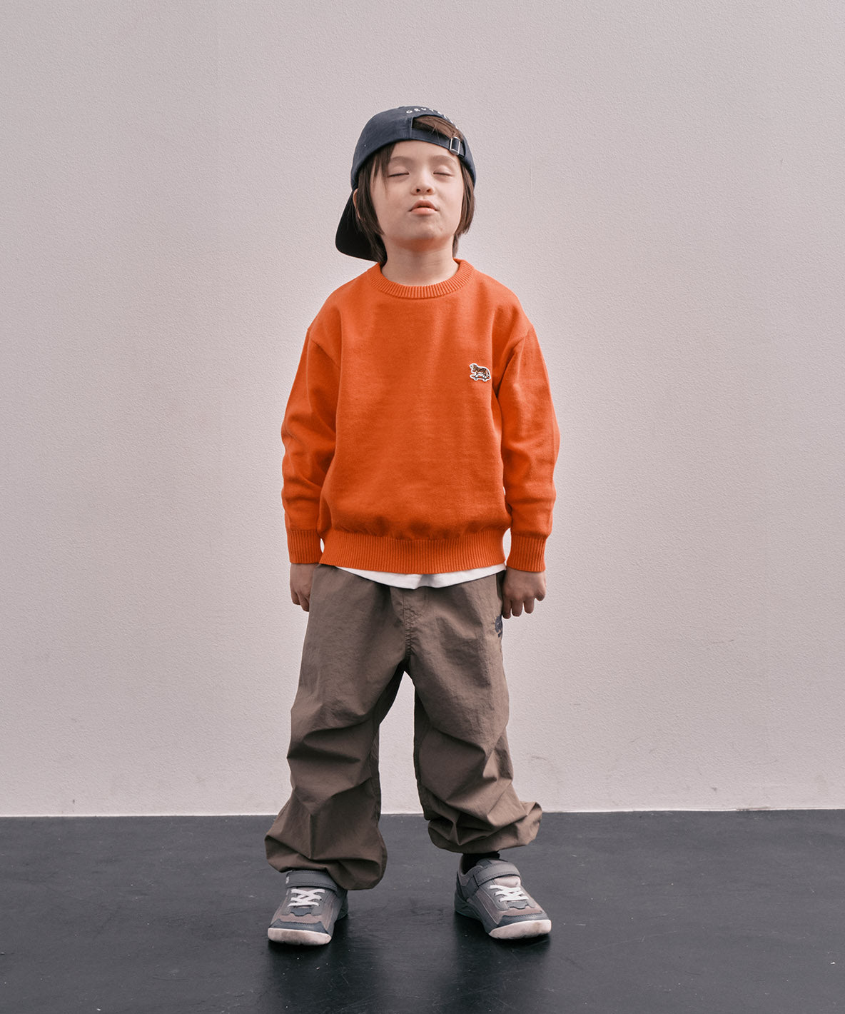 GRVYCLRS Crewneck Knit