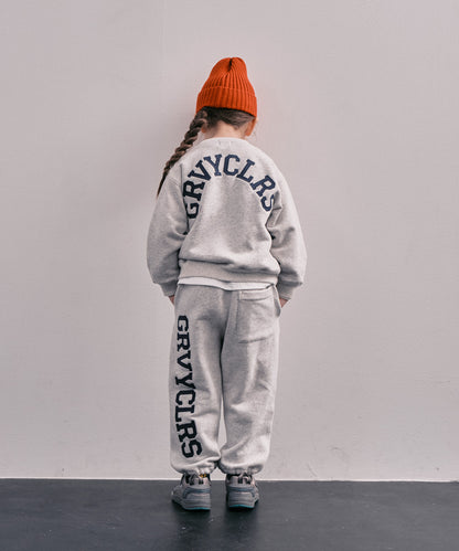 GRVYCLRS Applique Sweatshirt