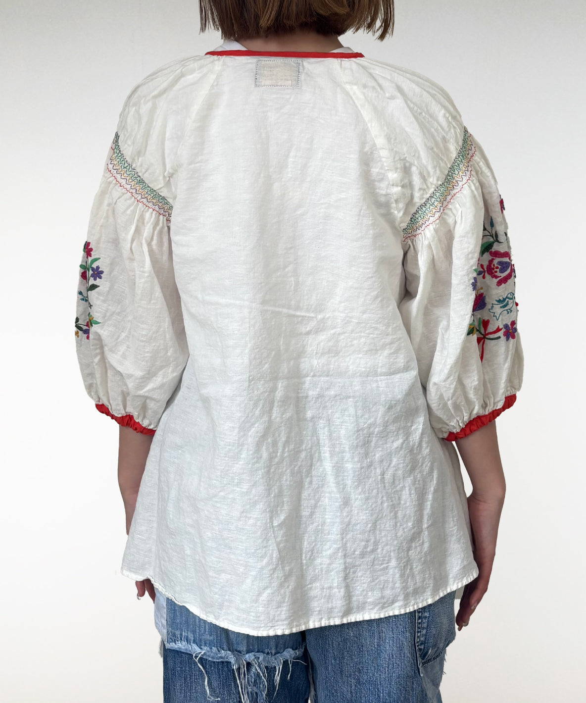 Floral Embroidery Blouse